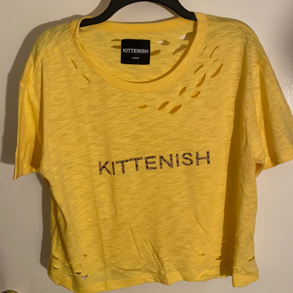 Kittenish distressed tee